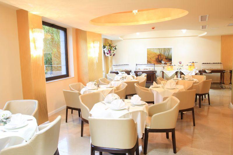Kosher Hotel Lev Or Bukarest Exterior foto