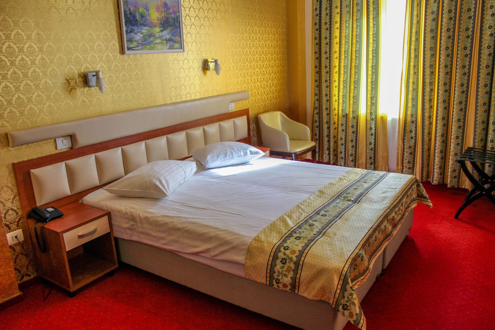 Kosher Hotel Lev Or Bukarest Exterior foto